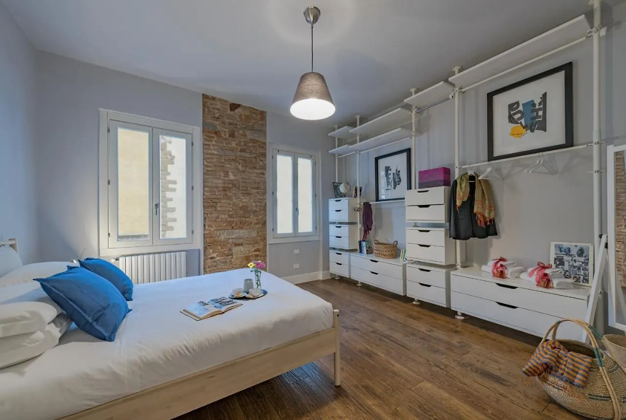 - Guelfa Apartment - Florence 0*,